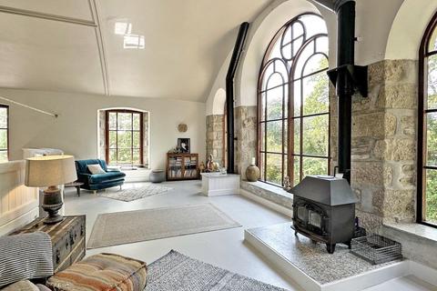 Rocquaine Chapel Hill, Gweek, Helston, TR12 7AE