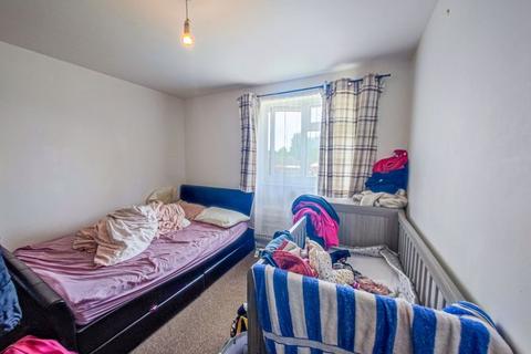 2 bedroom apartment for sale - Whernside Close, Thamesmead