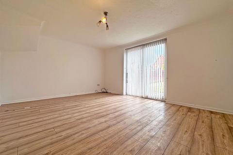 3 bedroom end of terrace house for sale, Mansion Drive, TIPTON, DY4 7LW