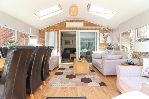 19 Field Close, Kettlebrook, Tamworth, B77 1BW