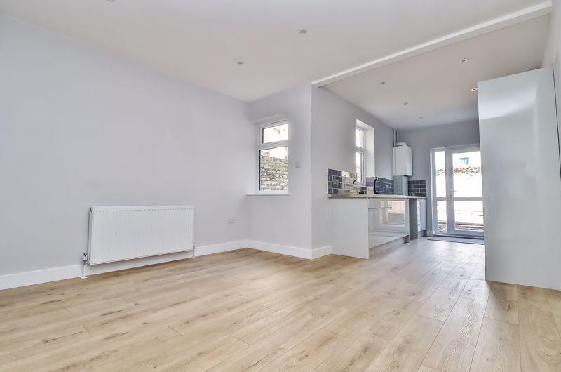 Jervis Road, Portsmouth 3 bed terraced house for sale £250,000