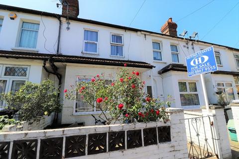 3 bedroom terraced house for sale, Clarence Street, Southall