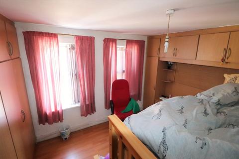 124 Clarence Street, Southall, UB2 5BW