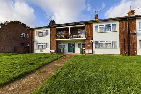 26 Dunmore, Guildford, GU2 8LA