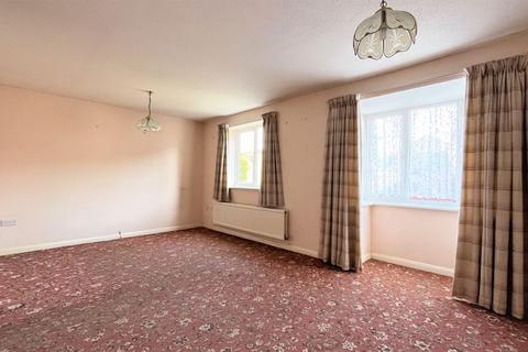 13 Ladymeade, Ilminster, TA19 0EA