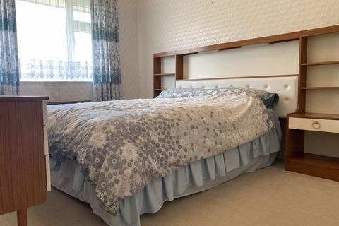 15 Bourne Drive, Wareham, BH20 4SE