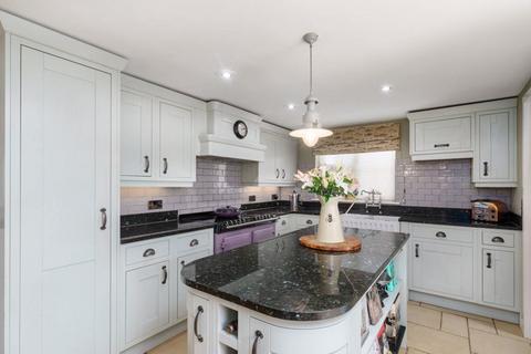 3 bedroom end of terrace house for sale - 13 Station Road, Eddleston, Peebles, EH45 8QN