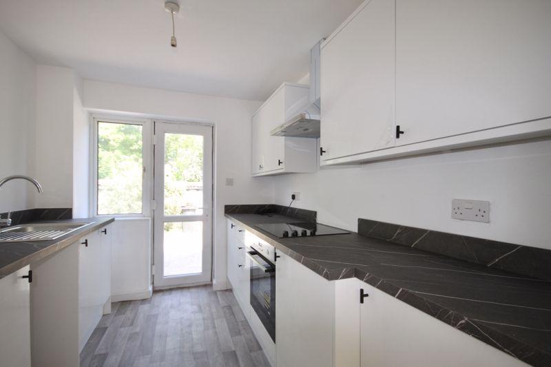 Syward Close, Dorchester 3 bed end of terrace house £1,350 pcm (£312 pw)