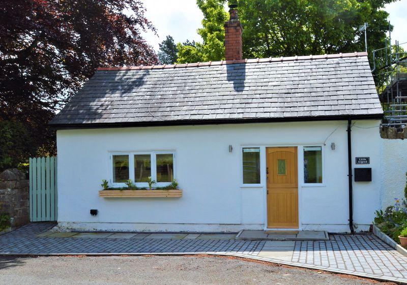 Pen y Cefn, Caerwys 1 bed detached bungalow for sale £195,000