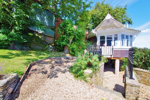 14 Castle Heights, Lynton, EX35 6JD