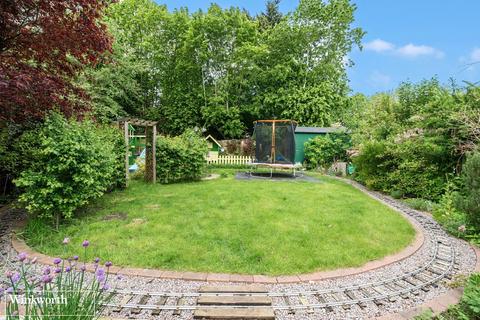 5 Roman Road, Basingstoke, RG23 8EP