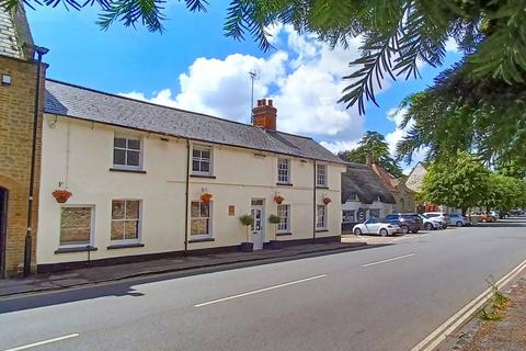 4 bedroom end of terrace house for sale, High Street, Shrivenham, Swindon, Oxfordshire, SN6