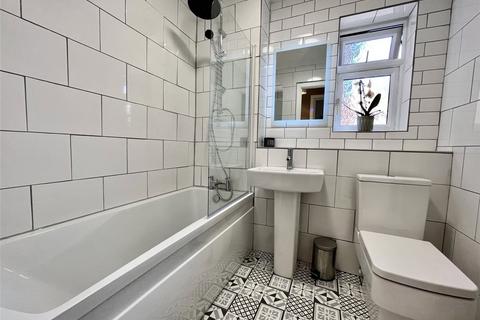 Flat 6, Chine Mansions, 6 Chine Crescent Road, Bournemouth, BH2 5LD
