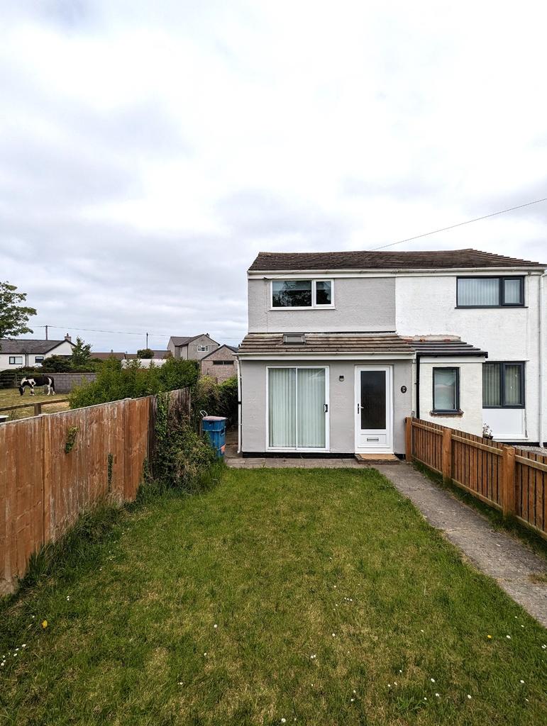 Tyn Rhos Estate, Gaerwen, Gwynedd 2 bed semidetached house £650 pcm (£150 pw)