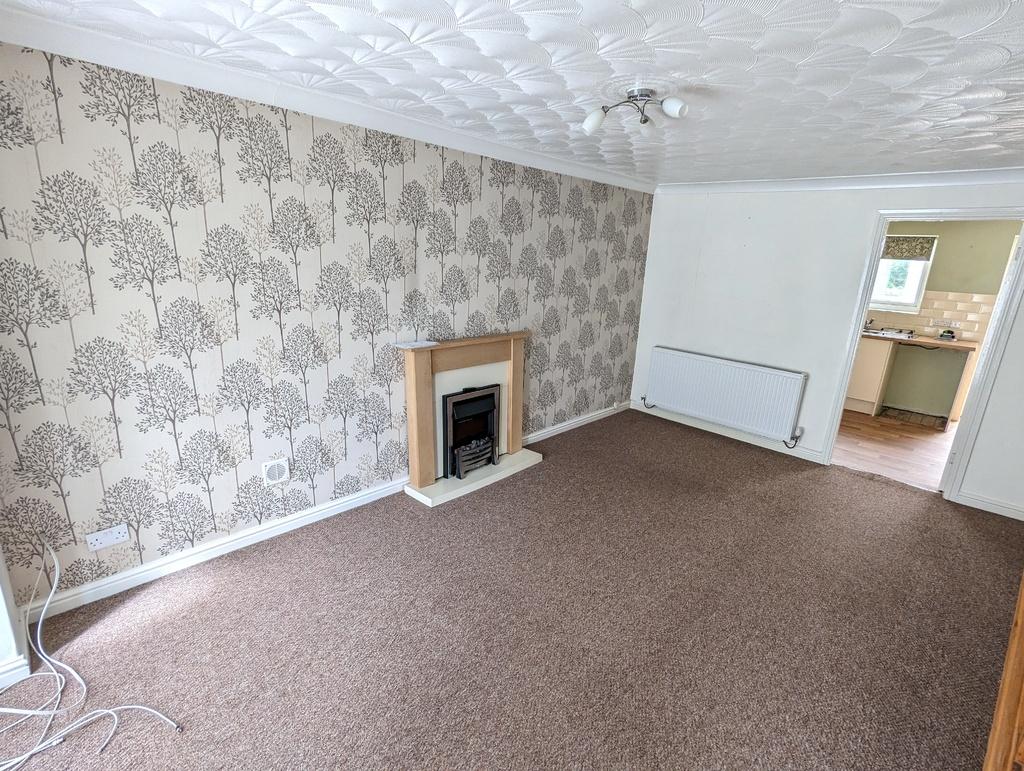 Tyn Rhos Estate, Gaerwen, Gwynedd 2 bed semidetached house £650 pcm (£150 pw)