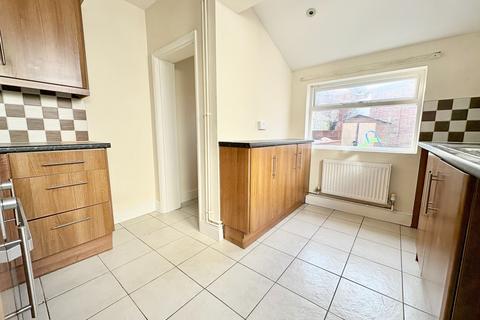 3 bedroom terraced house to rent, Highfield Road, Felixstowe