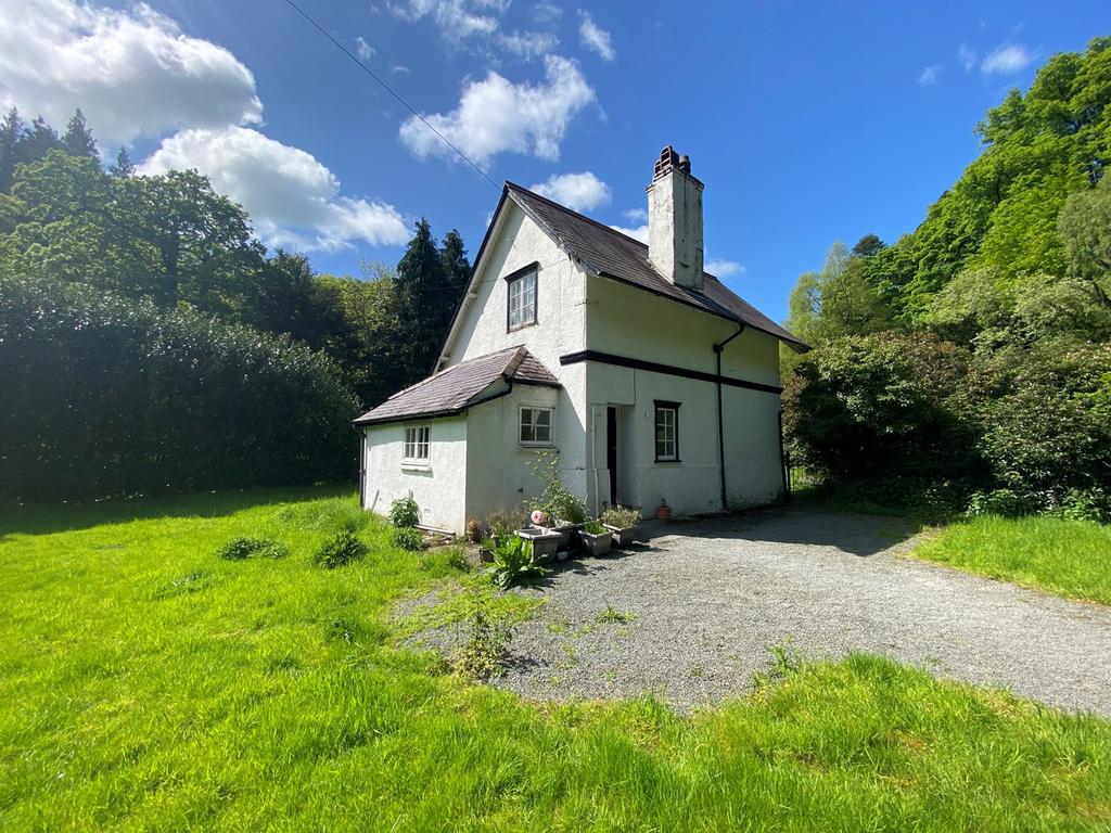 Trawscoed Estate, LLanafan, Aberystwyth, SY23 2 bed detached house for