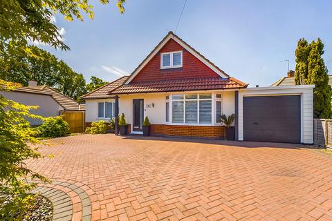 4 bedroom bungalow for sale, Moonrakers Way, Highcliffe, Dorset, BH23