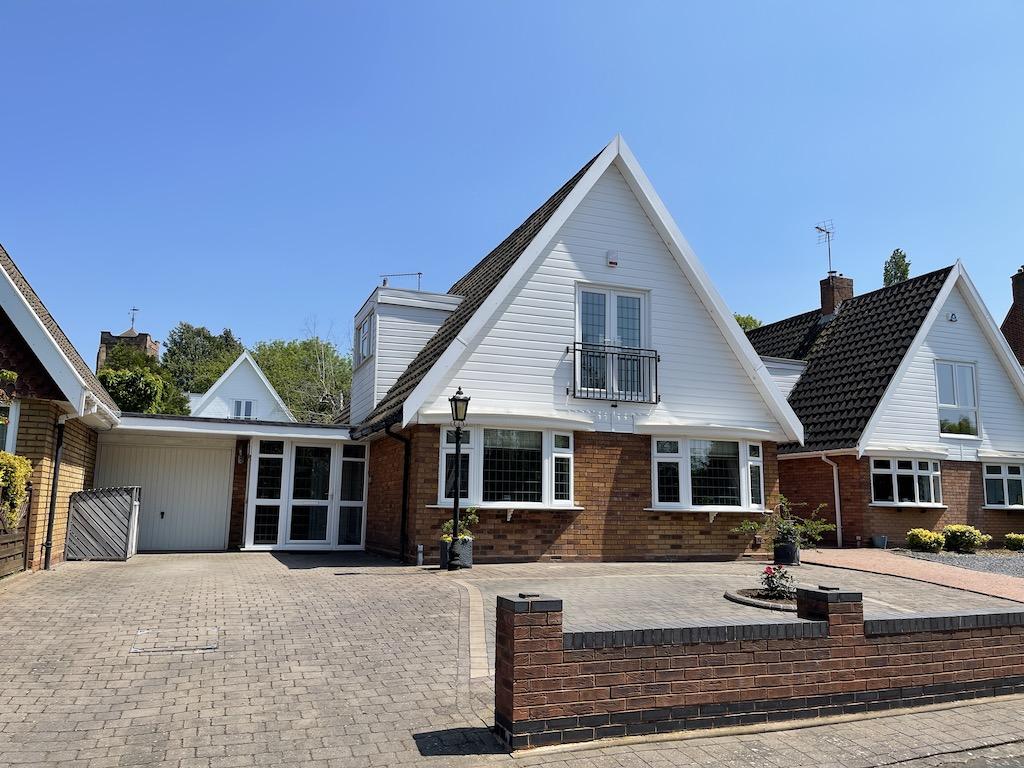 PEDMORE Hagley Road 3 bed detached house for sale £460,000