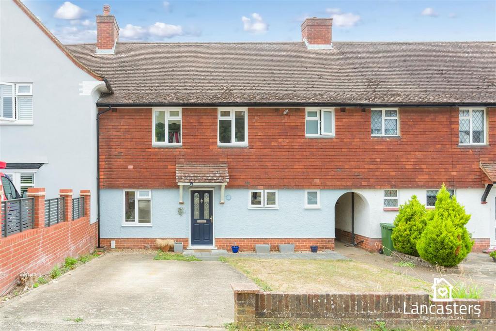 Partridge Mead, Banstead SM7 3 bed semidetached house £535,000