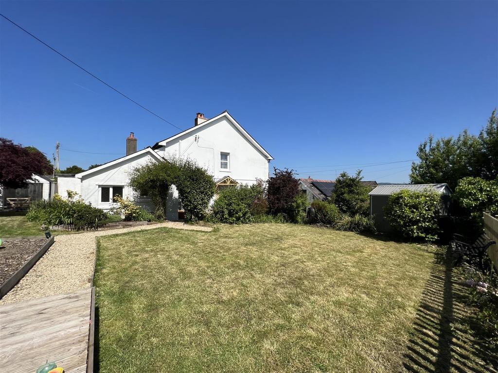 Llanegwad, Nantgaredig, Carmarthen 3 bed house £329,500