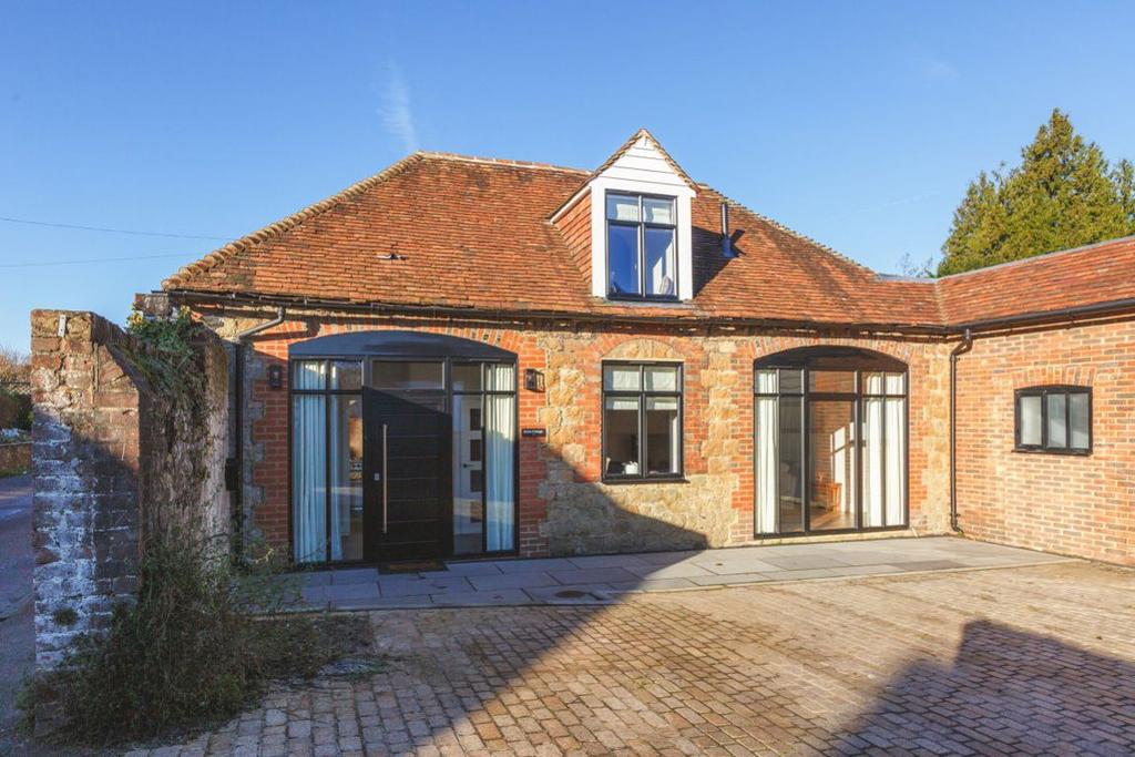 Chipstead Lane, Sevenoaks TN13 2AG 3 bed cottage to rent £4,200 pcm