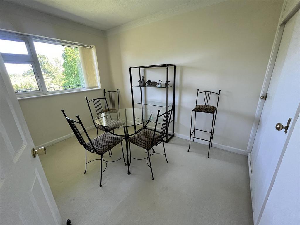 Bedroom 2/dining room