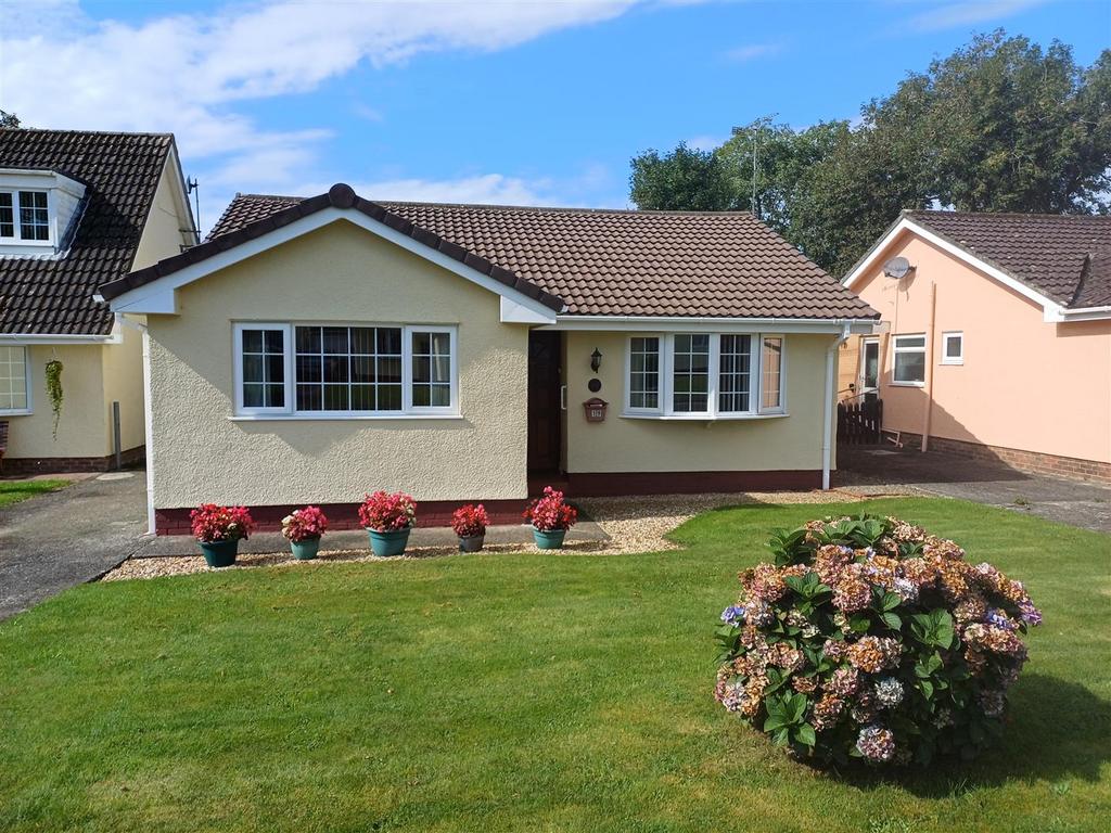 Elm Park, Crundale, Haverfordwest 2 bed detached bungalow for sale £