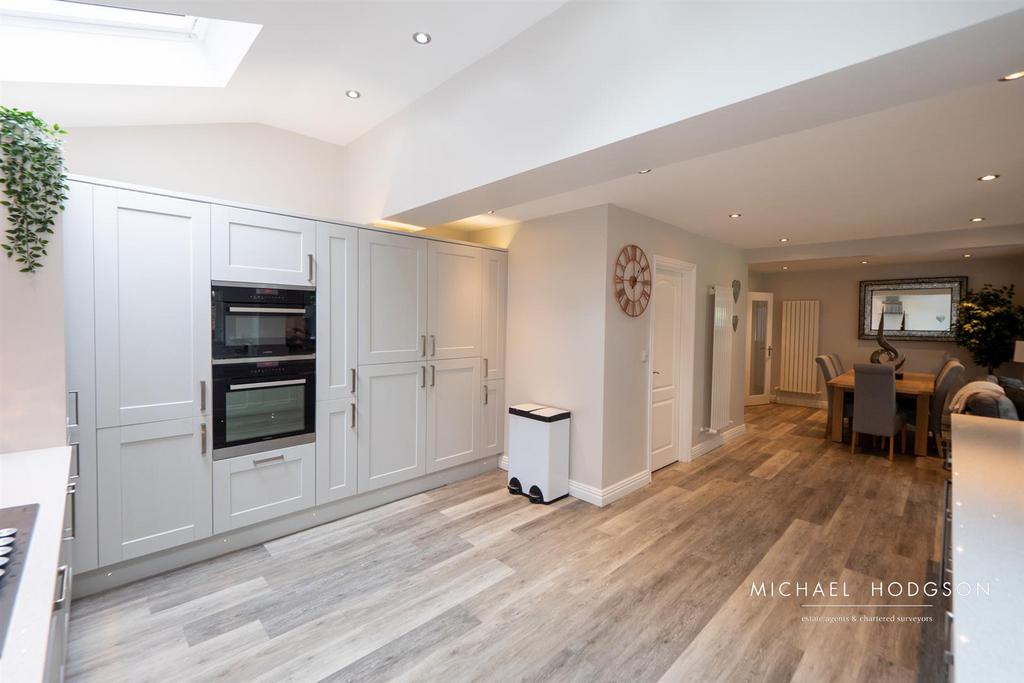 Kitchen / Diner / Family Room