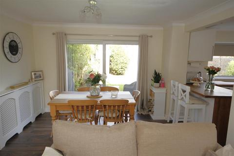 3 bedroom semi-detached house for sale - Church Lane, Dunnington, York, YO19 5