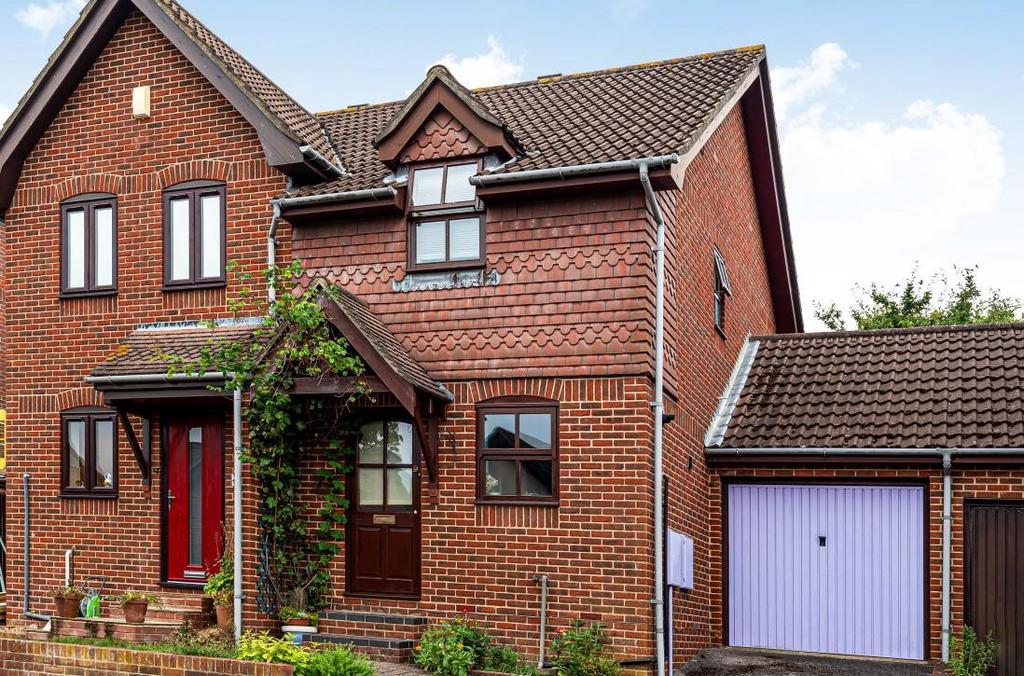 Coach Hill Close, South Millers Dale, Chandler's Ford 2 bed semi