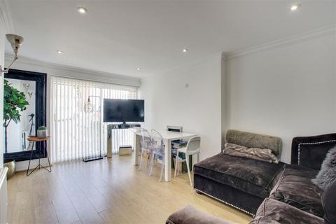 undefined, Valley Fields Crescent, Enfield