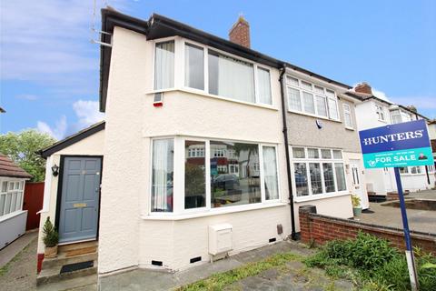 19 Wendover Way, Welling, DA16 2BW