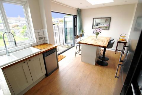 19 Wendover Way, Welling, DA16 2BW