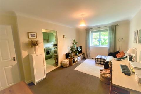 3 Brigadier Close, Manchester, M20 3BX