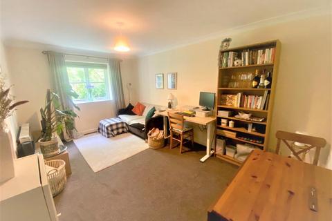 3 Brigadier Close, Manchester, M20 3BX