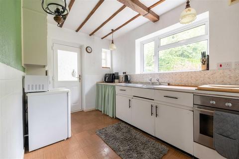 11 Well Way, Epsom, KT18 7LP