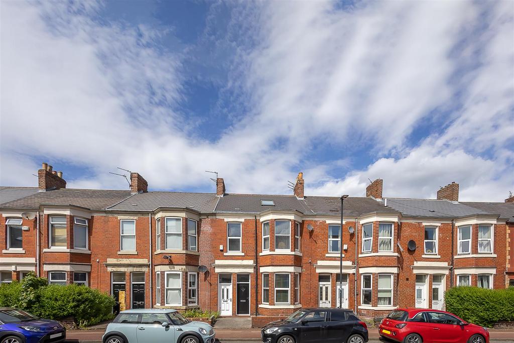 Simonside Terrace, Heaton, Newcastle upon Tyne 2 bed flat for sale £