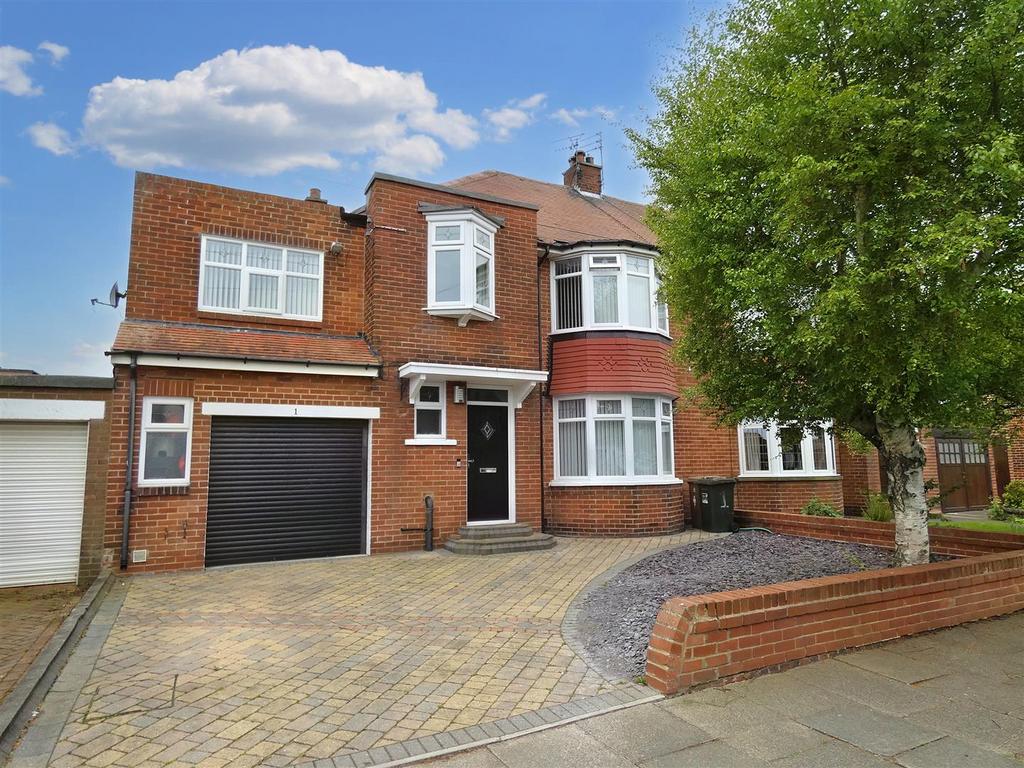 Kendal Avenue, Cullercoats 4 bed semidetached house for sale £500,000