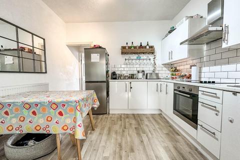 154 Kingfield Road, Coventry, CV6 5PL