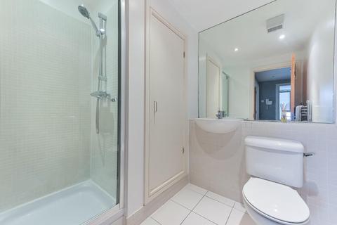 24 The Oaks Square, Epsom, KT19 8AR