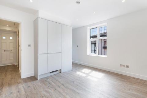 1 bedroom flat for sale - Ashley Road, Epsom KT18