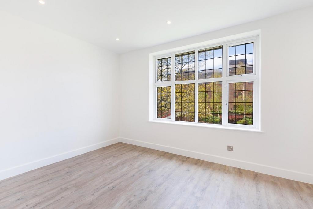 MISTLEY COURT 9 -36.jpg