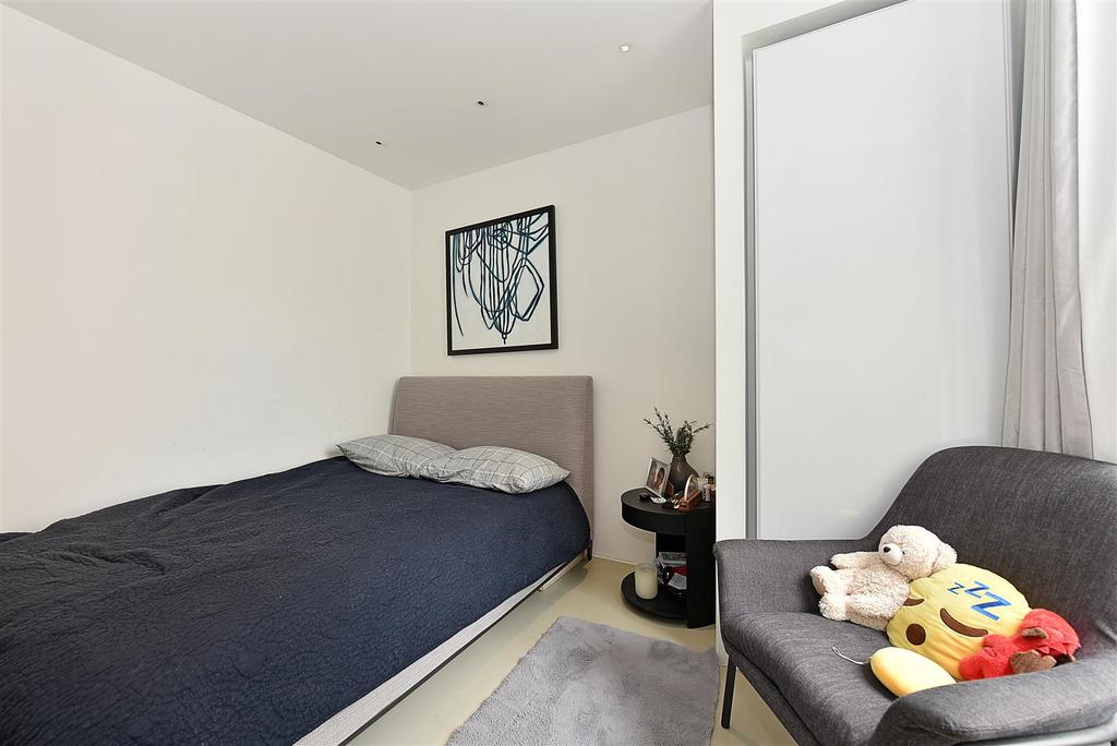 Flat 45, 2 Mansfield Street (18).JPG