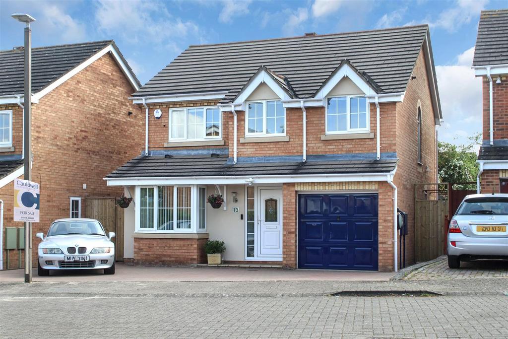 Muddiford Lane, Furzton, Milton Keynes 4 bed detached house for sale