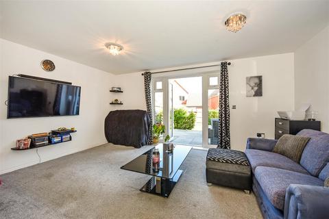 53 Alder Road, Andover, SP11 6YZ
