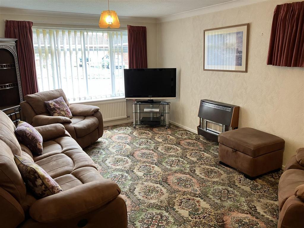 Clifford Road, Leominster 2 bed detached bungalow for sale £275,000