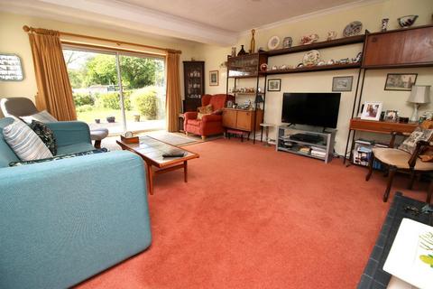 3 bedroom detached bungalow for sale - Delightful bungalow with views over Yatton's countryside