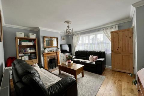 2 bedroom terraced house for sale - Eastern Avenue North, Kingsthorpe, Northampton NN2