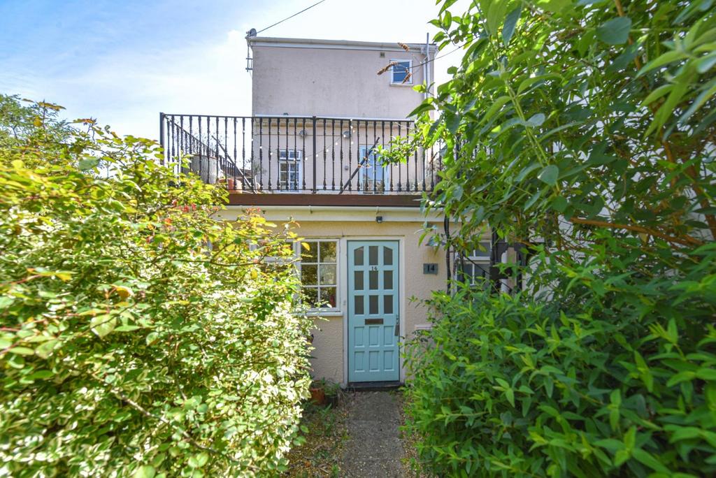 Newport Street, Ryde 2 bed semidetached house for sale £210,000